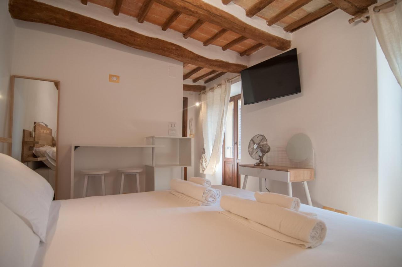 Umbrian Concierge - La Casa Dei Pellari Hotel Perugia Luaran gambar