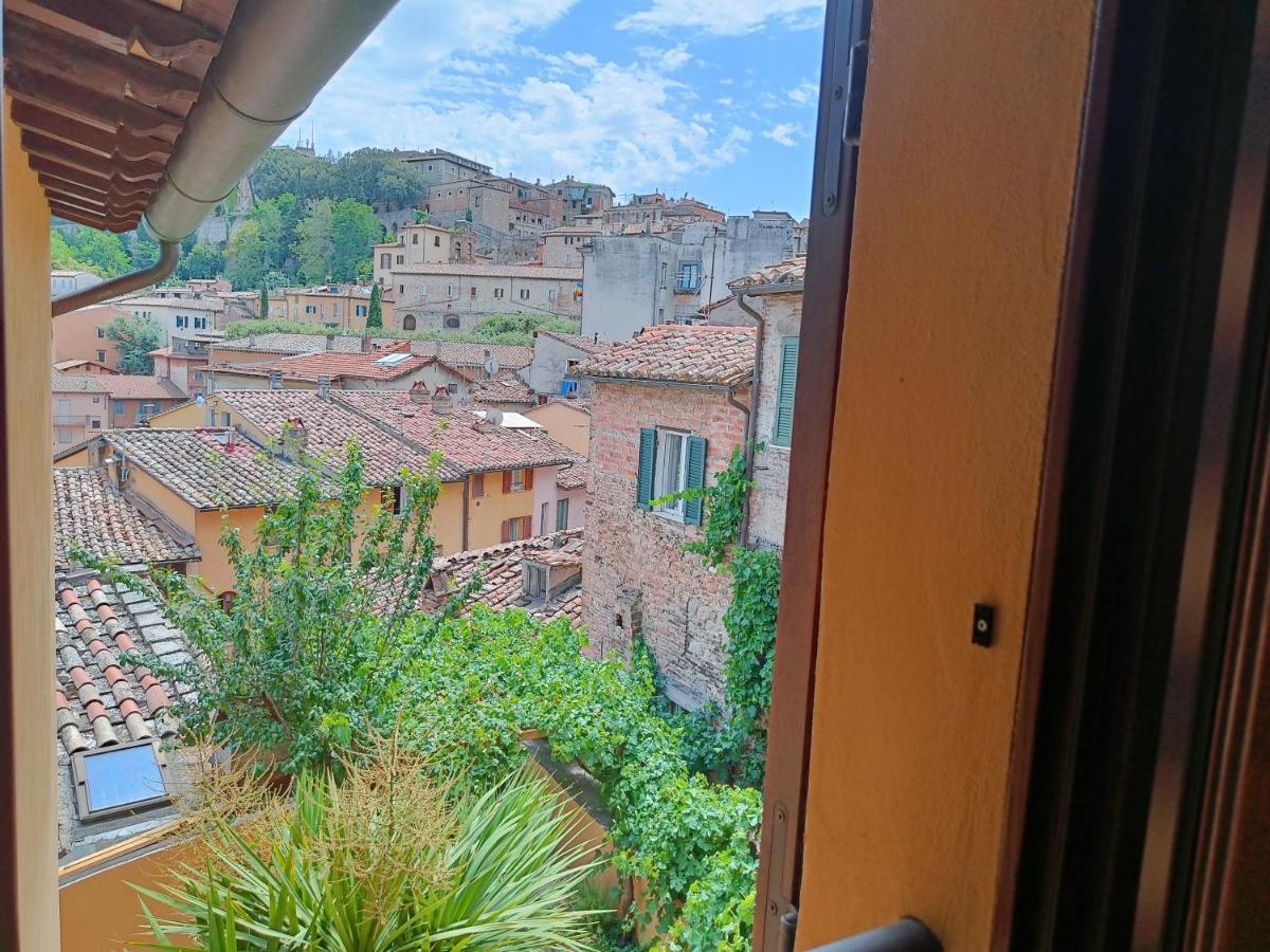 Umbrian Concierge - La Casa Dei Pellari Hotel Perugia Luaran gambar